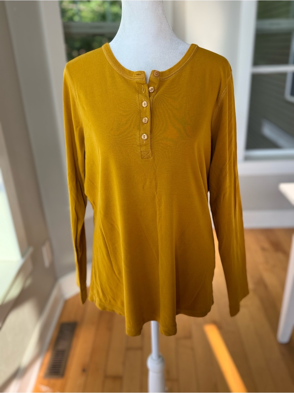 Duluth Trading Co Mustard Yellow Long-Sleeve Henley T Shirt Sz Medium